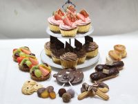 子供たちと<br>一緒に<br>お菓子を作ろう